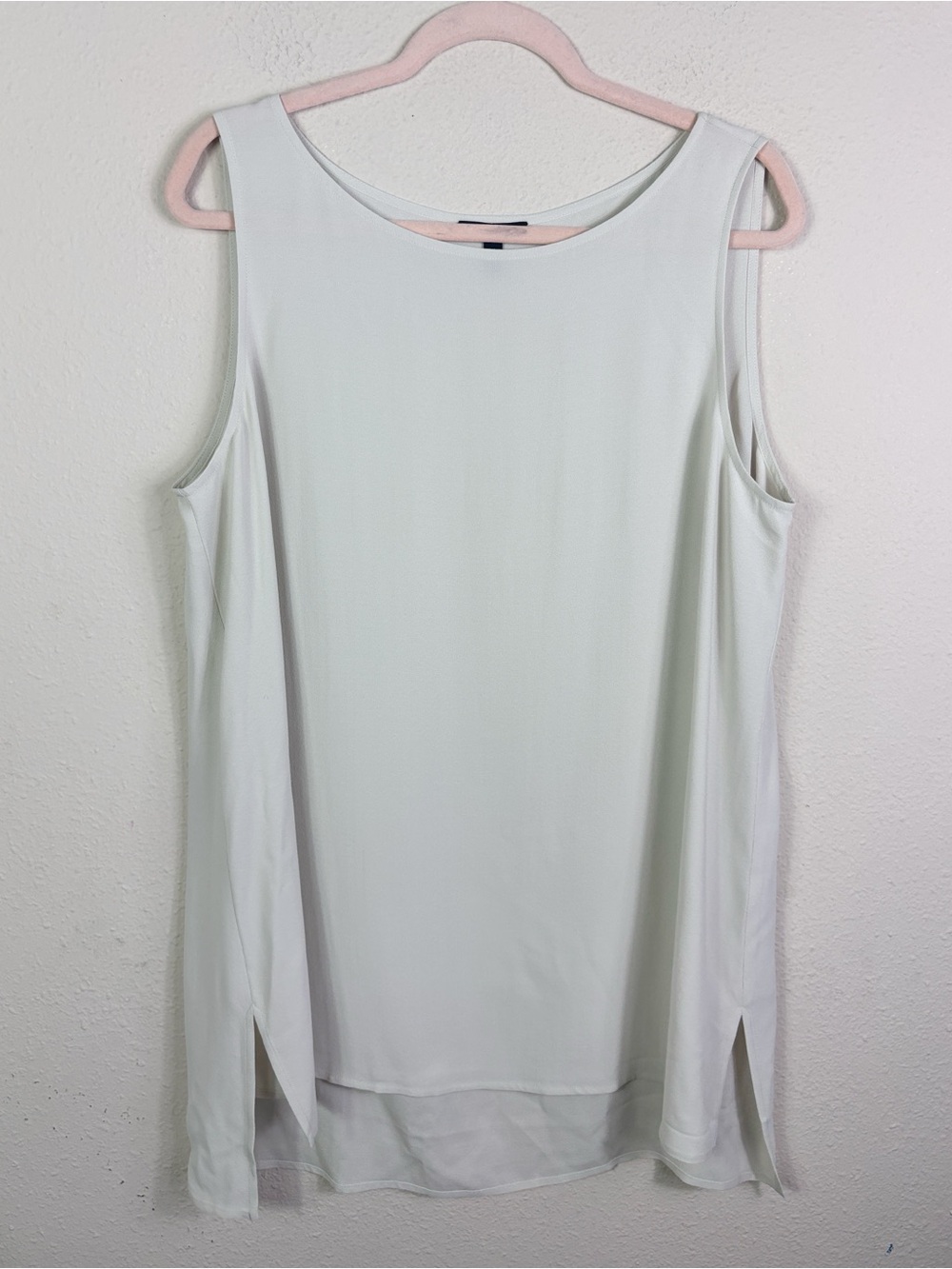 Eileen Fisher 100% Silk Georgette Crepe Bateau Neck Tank Off white sz Large